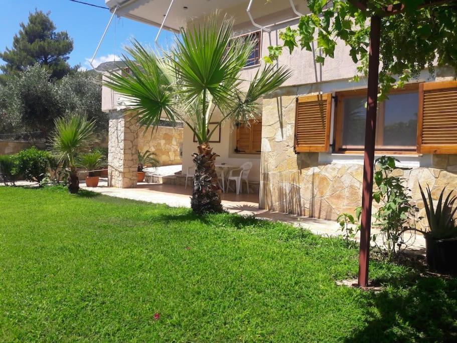 Appartement Porto Vito à Aigosthena Extérieur photo