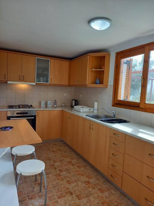 Appartement Porto Vito à Aigosthena Extérieur photo